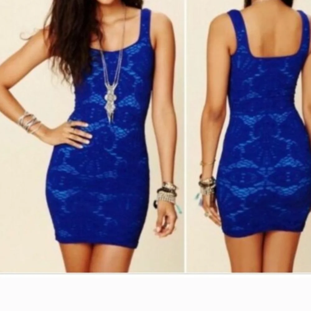 NWOT!! Intimately FREE PEOPLE, Medallion Crochet Bodycon Dress. Size M/L - Picture 8 of 8